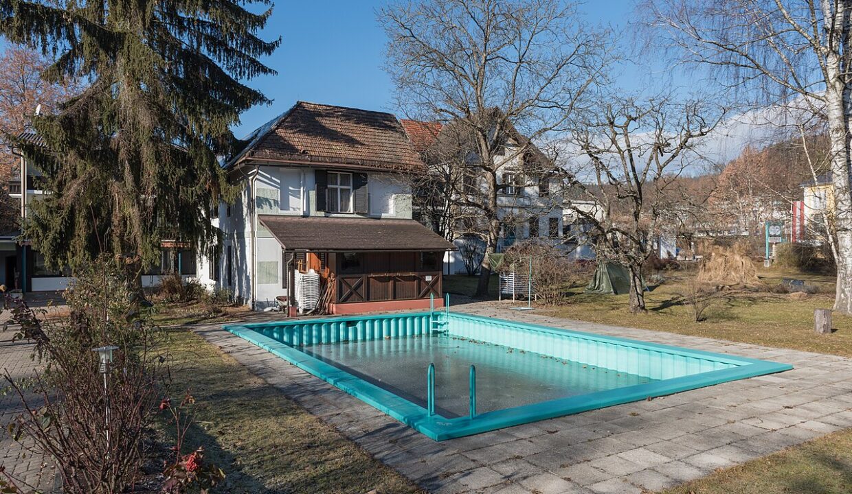 immobilier en — Pörtschach Hauptstrasse 161 Pörtschacher Hof Swimming Pool 21012016 0244
