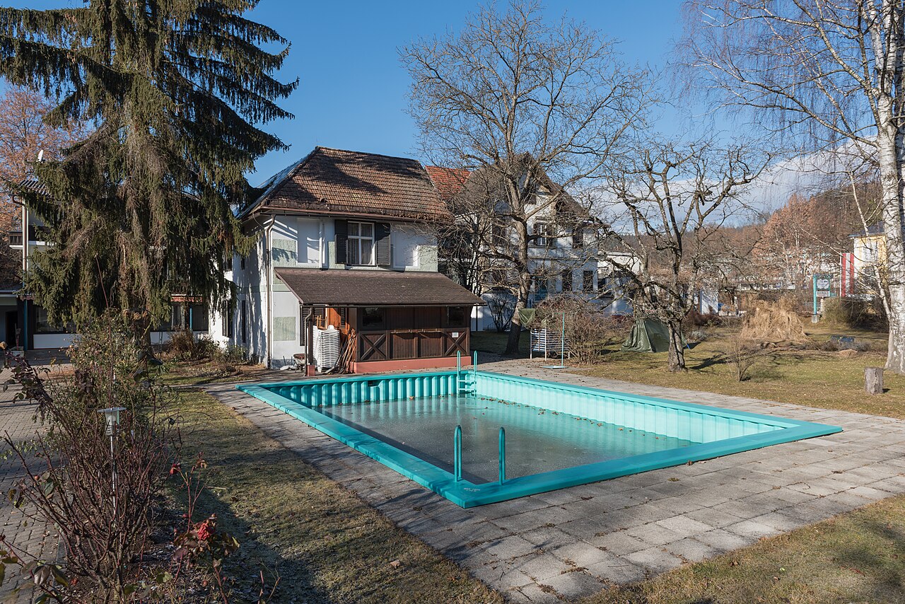 immobilier en — Pörtschach Hauptstrasse 161 Pörtschacher Hof Swimming Pool 21012016 0244