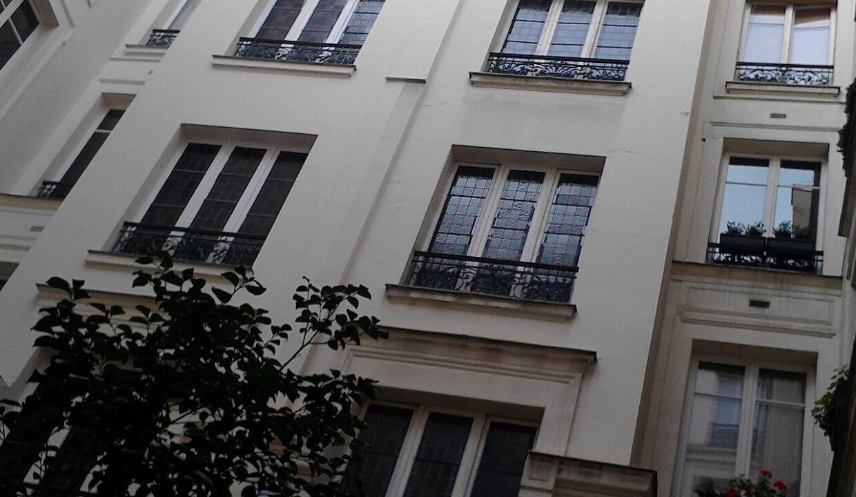 immobilier en France — Parisian apartments (6004590051)