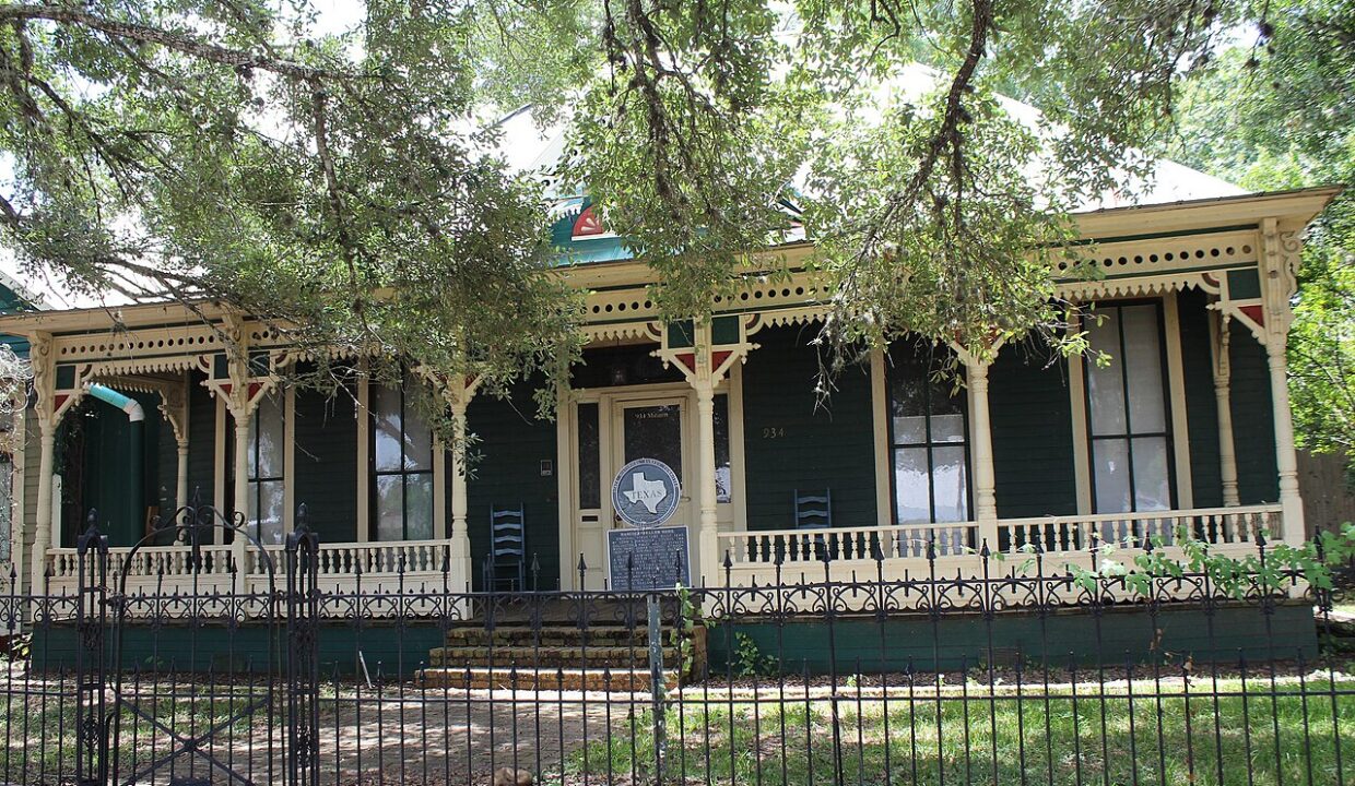 important de — Columbus-tx2016-46(hancock-heller-home)