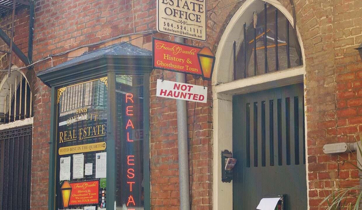 marché immobilier — Not Haunted - French Quarter Real Estate Office