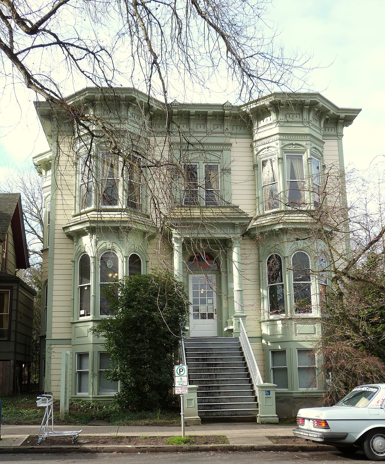 marche immobilier en france — Henry E. Dosch Investment Property 2013 - Portland Oregon