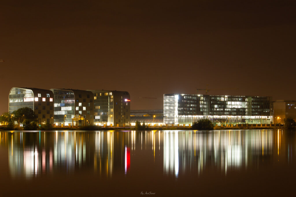 prix de l — Cityscape by night