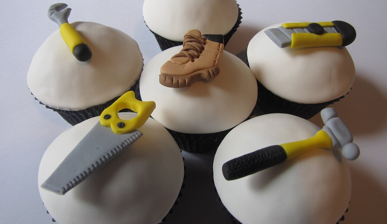 recherche appartement ou maison — Home Renovation Cupcakes (4402962654)
